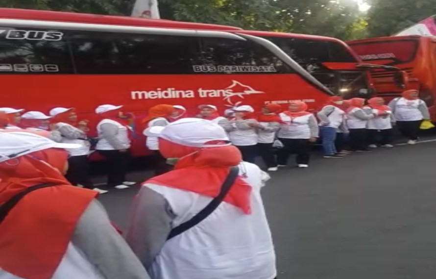 Sewa Bus Pariwisata ke Banten