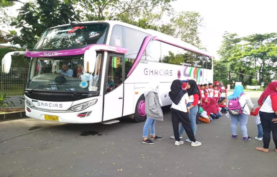 Harga Sewa Bus Pariwisata Murah di Jakarta