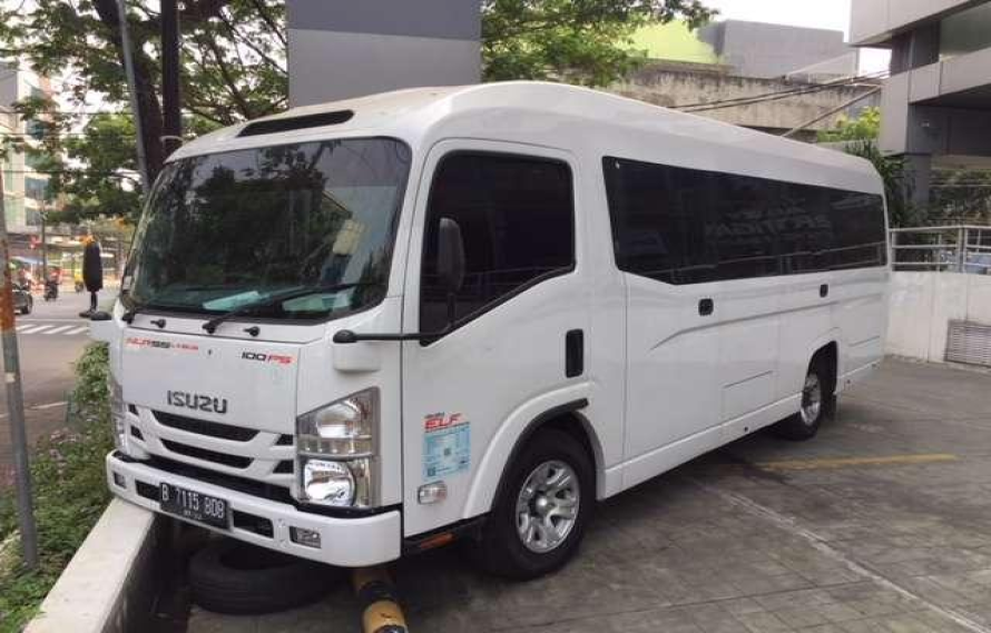 Kenapa Harus Sewa Isuzu Elf Loong 19 Seat Di Jakarta 