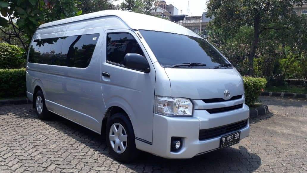 Sewa Toyota Hiace Milik Sewa Bus Murah