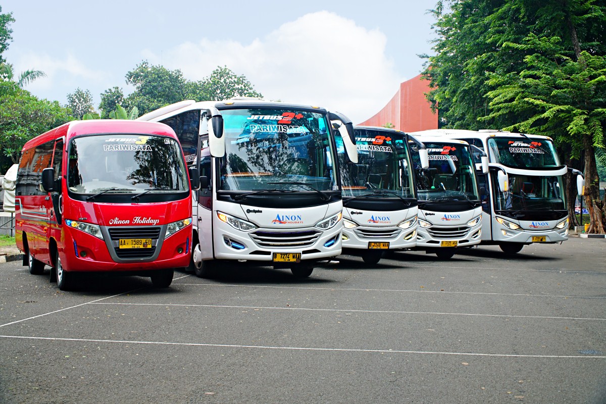 Ingin Menyewa Bus? Simak Dulu Kapasitas dan Konfigurasi Seats Disini!